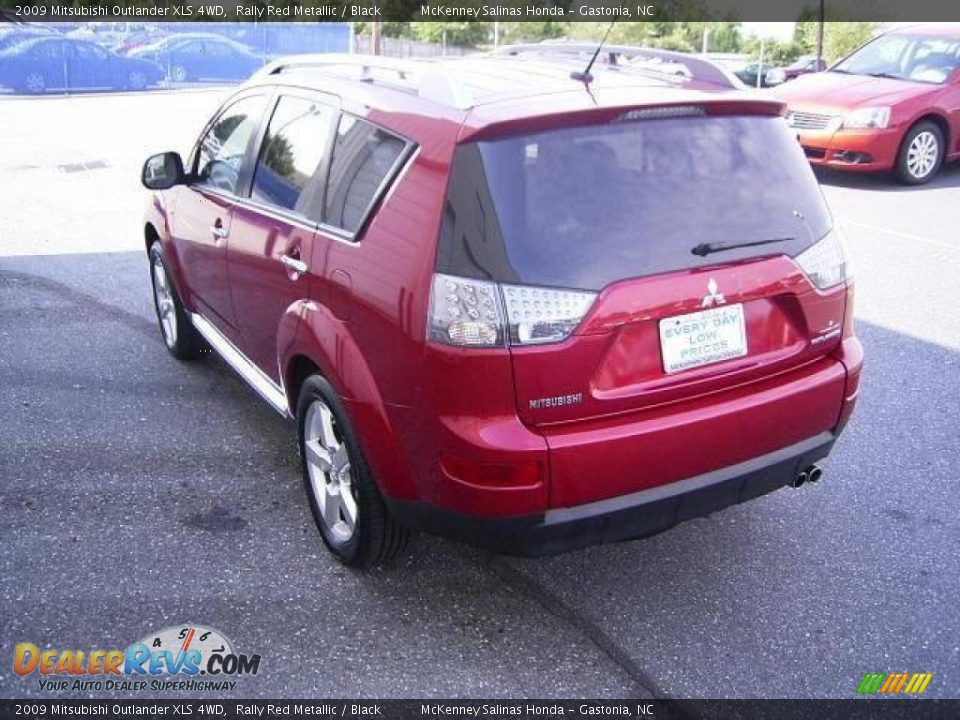 2009 Mitsubishi Outlander XLS 4WD Rally Red Metallic / Black Photo #2