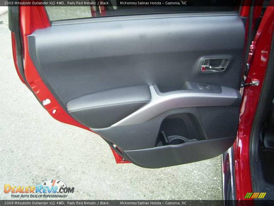 2009 Mitsubishi Outlander XLS 4WD Rally Red Metallic / Black Photo #11