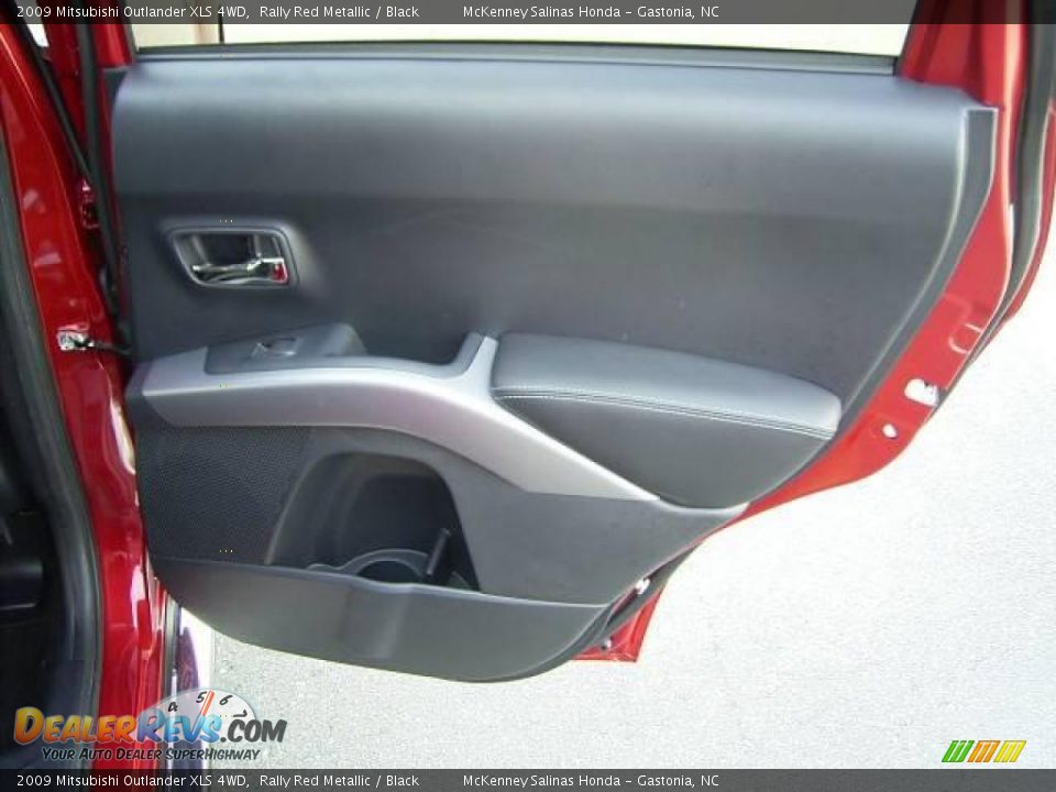 2009 Mitsubishi Outlander XLS 4WD Rally Red Metallic / Black Photo #15