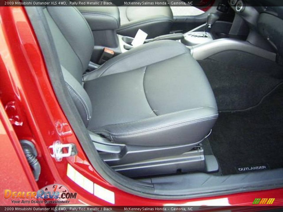 2009 Mitsubishi Outlander XLS 4WD Rally Red Metallic / Black Photo #17