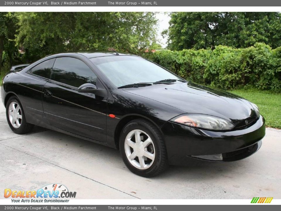 2000 Mercury Cougar V6 Black / Medium Parchment Photo #10