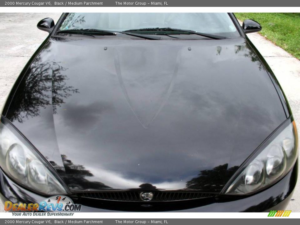 2000 Mercury Cougar V6 Black / Medium Parchment Photo #12