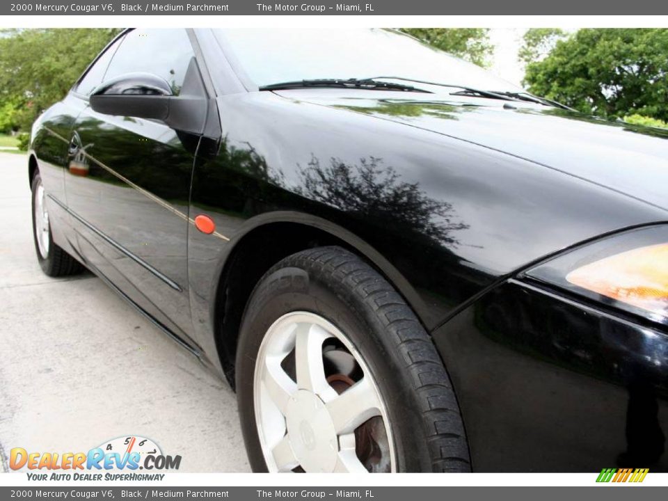 2000 Mercury Cougar V6 Black / Medium Parchment Photo #14