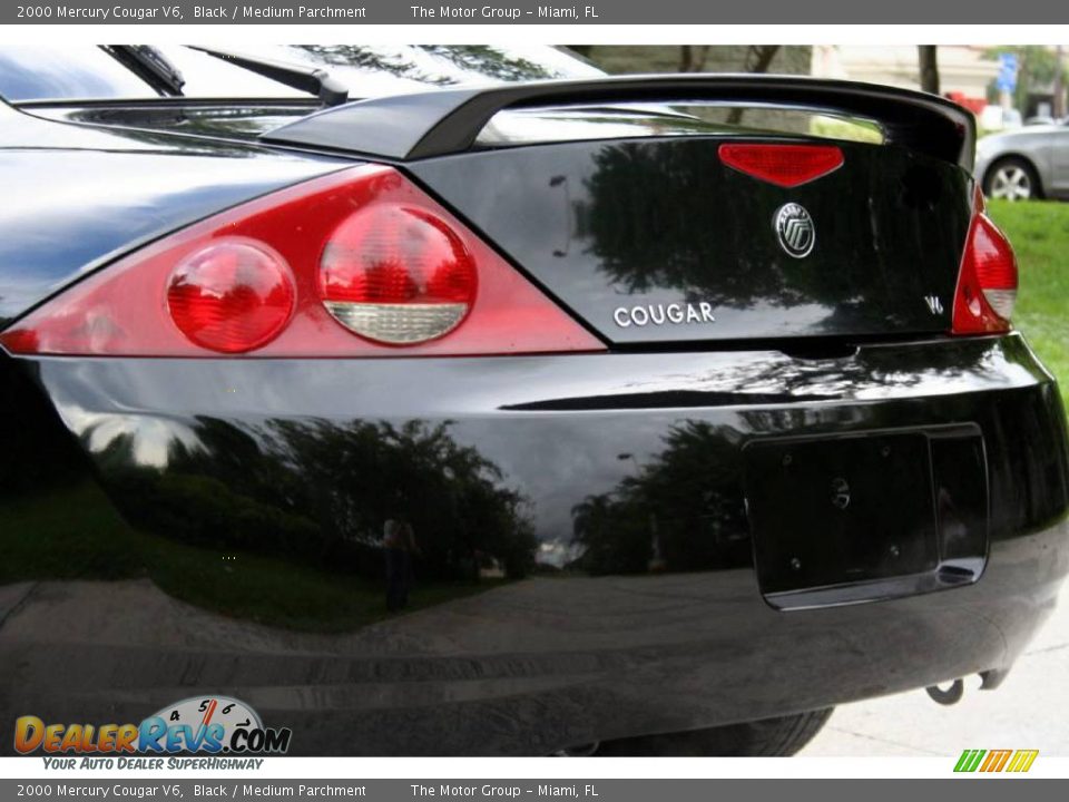 2000 Mercury Cougar V6 Black / Medium Parchment Photo #19
