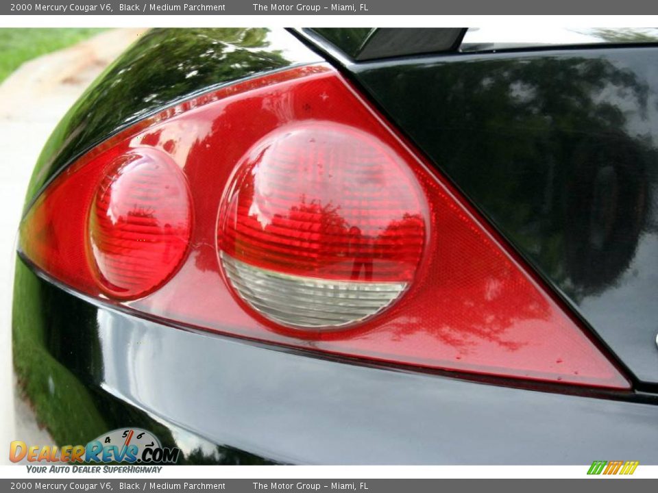 2000 Mercury Cougar V6 Black / Medium Parchment Photo #23