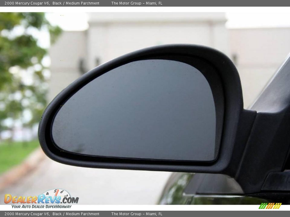 2000 Mercury Cougar V6 Black / Medium Parchment Photo #27
