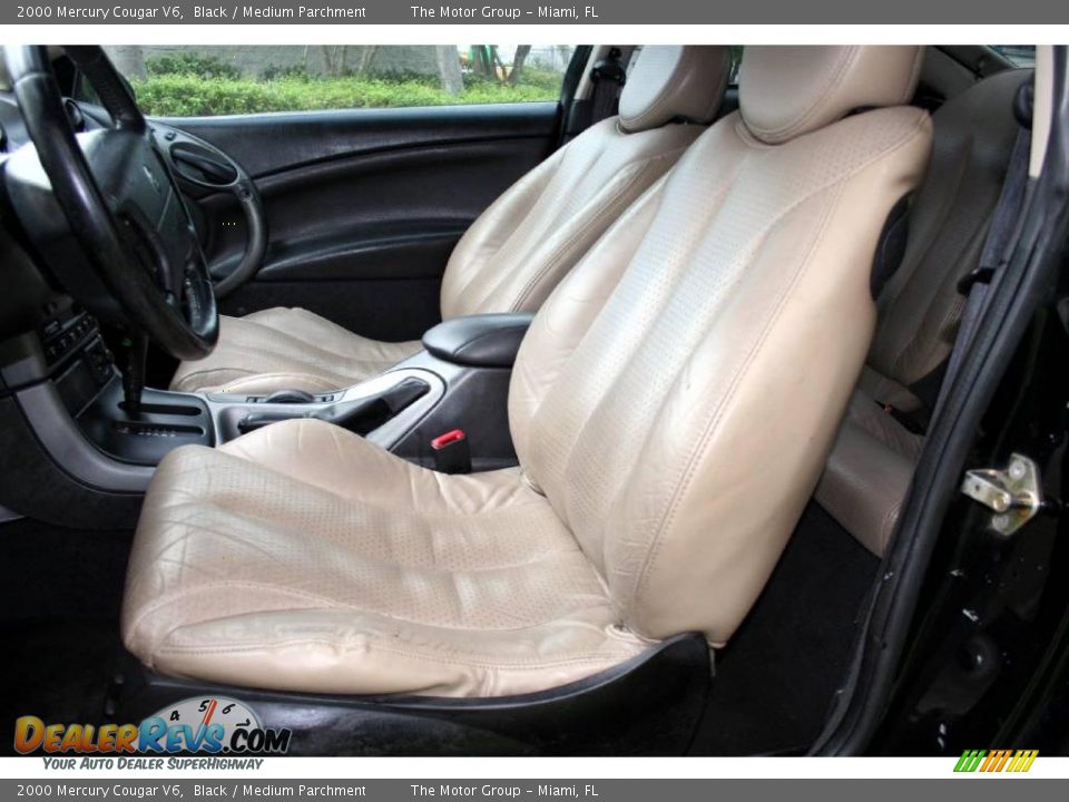 2000 Mercury Cougar V6 Black / Medium Parchment Photo #33