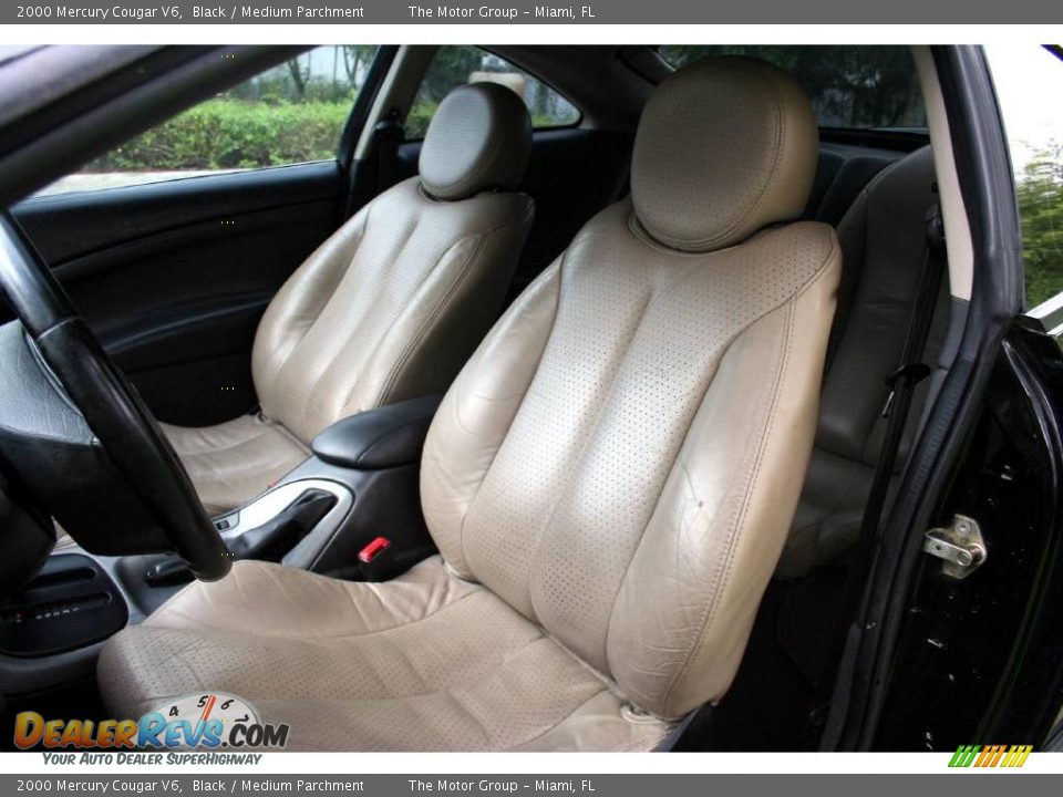 2000 Mercury Cougar V6 Black / Medium Parchment Photo #35