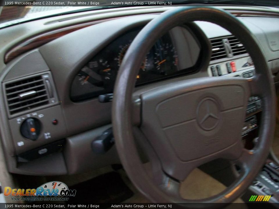 1995 Mercedes-Benz C 220 Sedan Polar White / Beige Photo #8