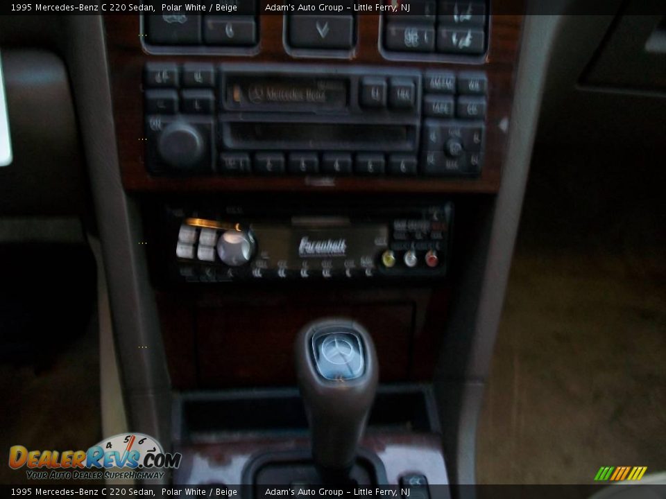 1995 Mercedes-Benz C 220 Sedan Polar White / Beige Photo #11