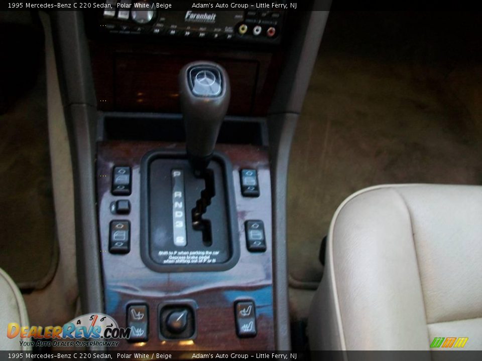 1995 Mercedes-Benz C 220 Sedan Polar White / Beige Photo #12