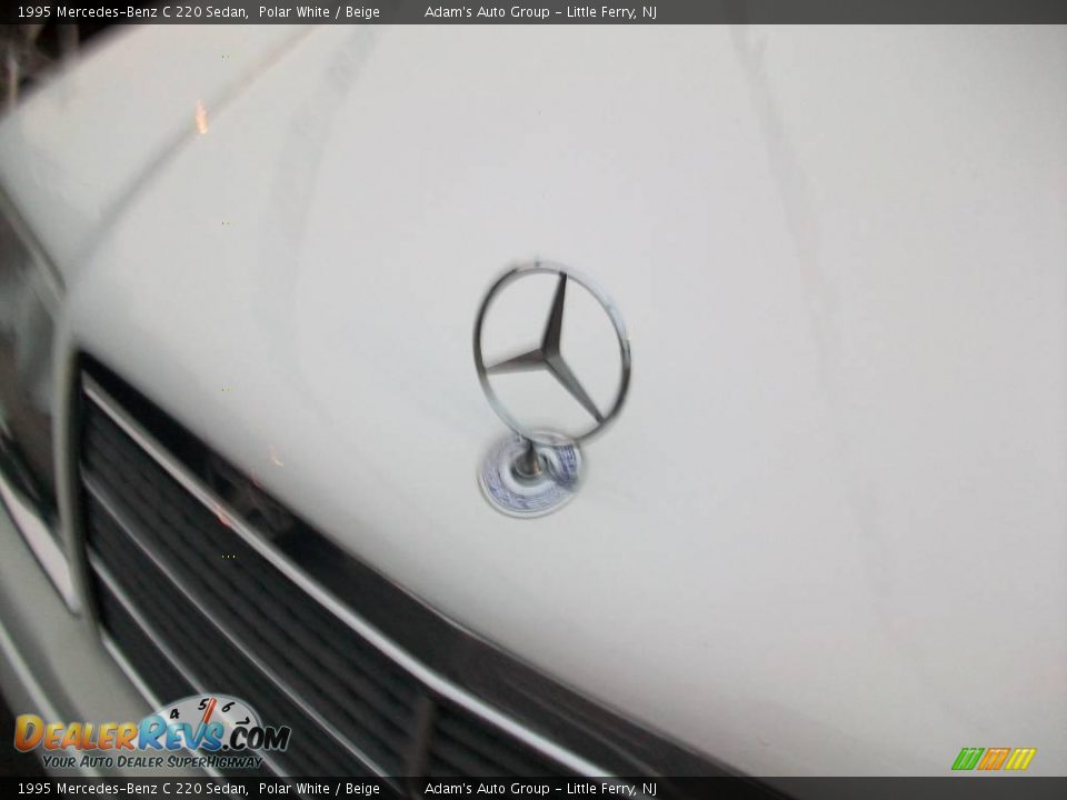 1995 Mercedes-Benz C 220 Sedan Polar White / Beige Photo #25