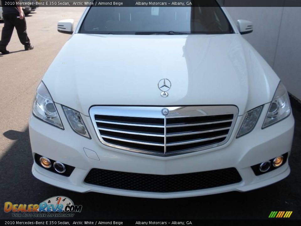 2010 Mercedes-Benz E 350 Sedan Arctic White / Almond Beige Photo #25