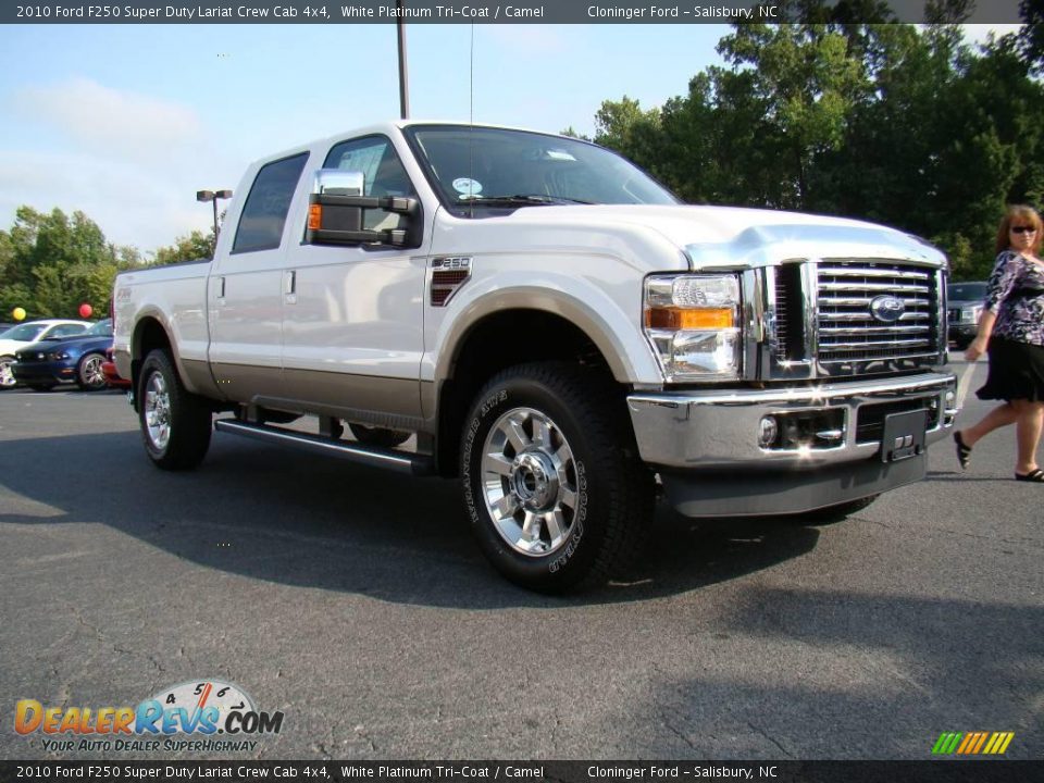 2010 Ford F250 Super Duty Lariat Crew Cab 4x4 White Platinum Tri-Coat / Camel Photo #1