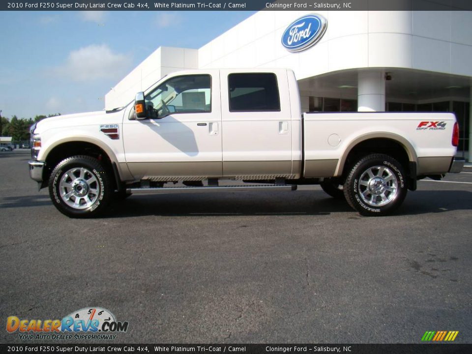 2010 Ford F250 Super Duty Lariat Crew Cab 4x4 White Platinum Tri-Coat / Camel Photo #6