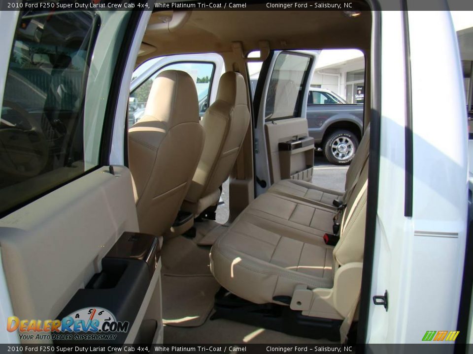2010 Ford F250 Super Duty Lariat Crew Cab 4x4 White Platinum Tri-Coat / Camel Photo #10