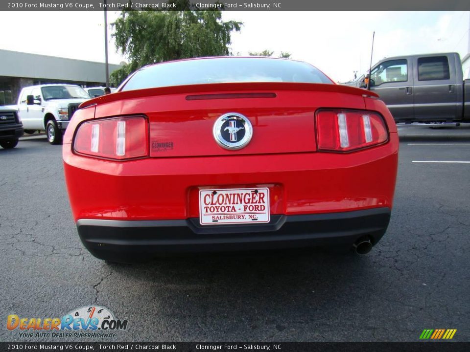2010 Ford Mustang V6 Coupe Torch Red / Charcoal Black Photo #4