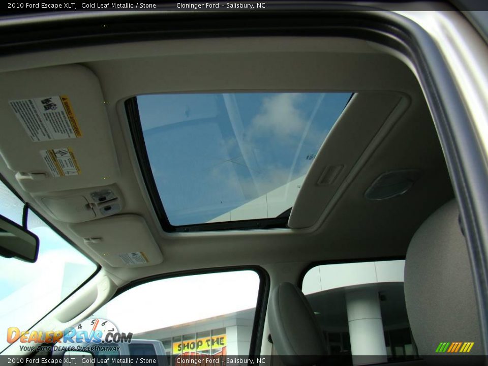 2010 Ford Escape XLT Gold Leaf Metallic / Stone Photo #20