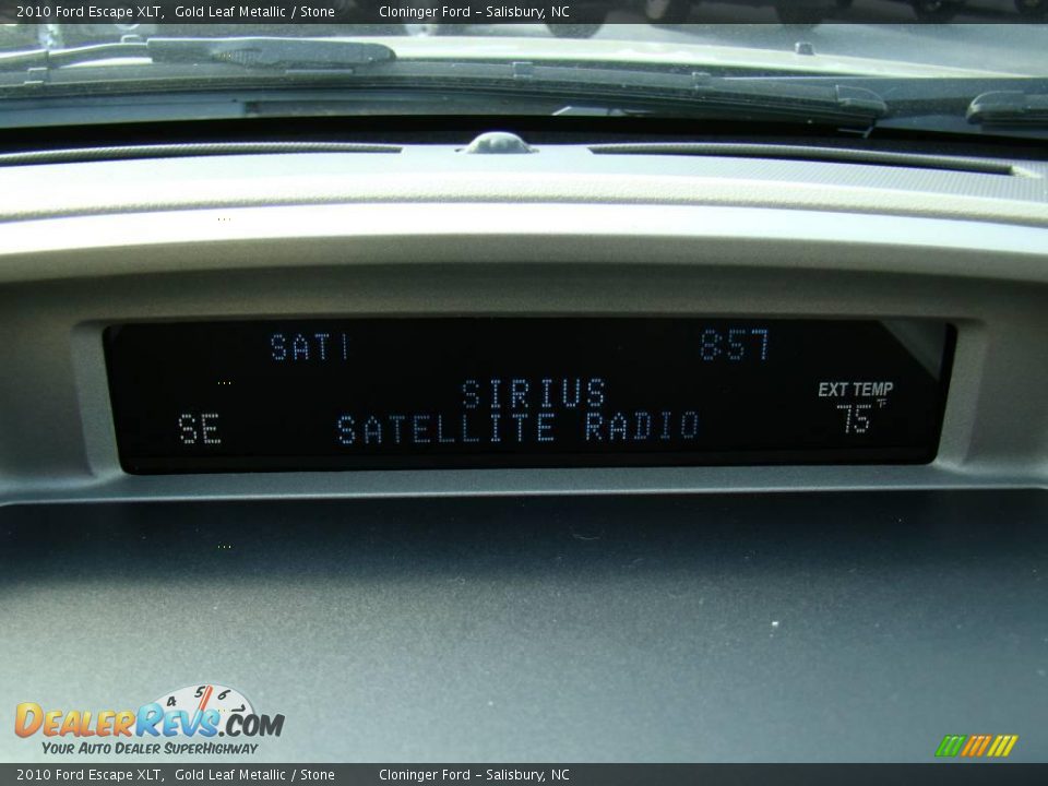 2010 Ford Escape XLT Gold Leaf Metallic / Stone Photo #23
