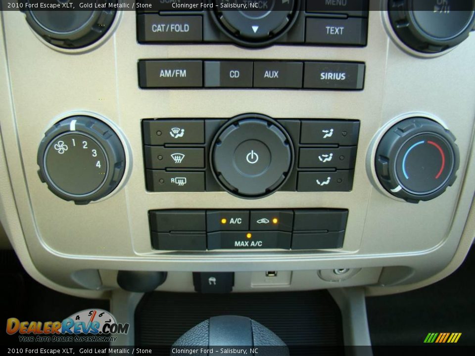 2010 Ford Escape XLT Gold Leaf Metallic / Stone Photo #25