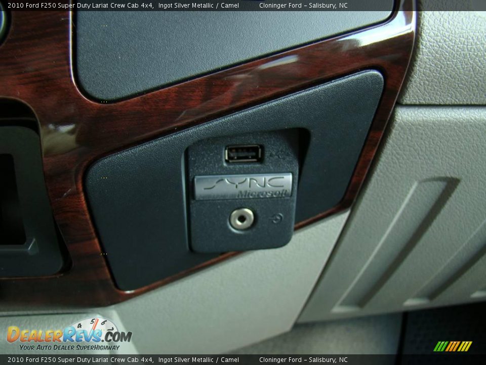 2010 Ford F250 Super Duty Lariat Crew Cab 4x4 Ingot Silver Metallic / Camel Photo #27