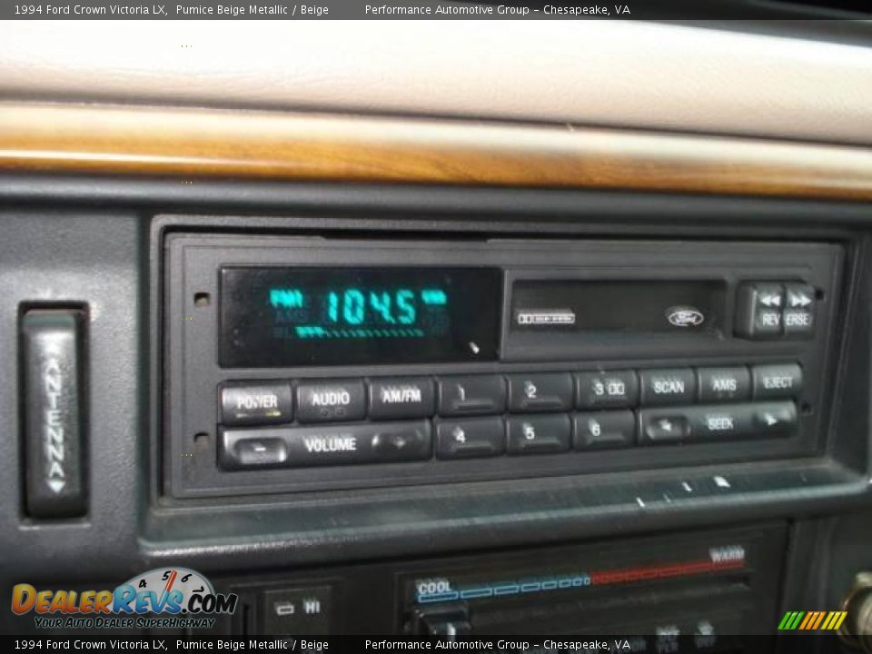 1994 Ford Crown Victoria LX Pumice Beige Metallic / Beige Photo #15