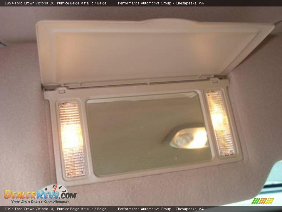 1994 Ford Crown Victoria LX Pumice Beige Metallic / Beige Photo #18