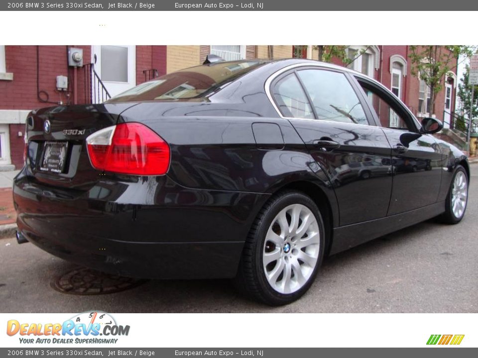 2006 BMW 3 Series 330xi Sedan Jet Black / Beige Photo #3