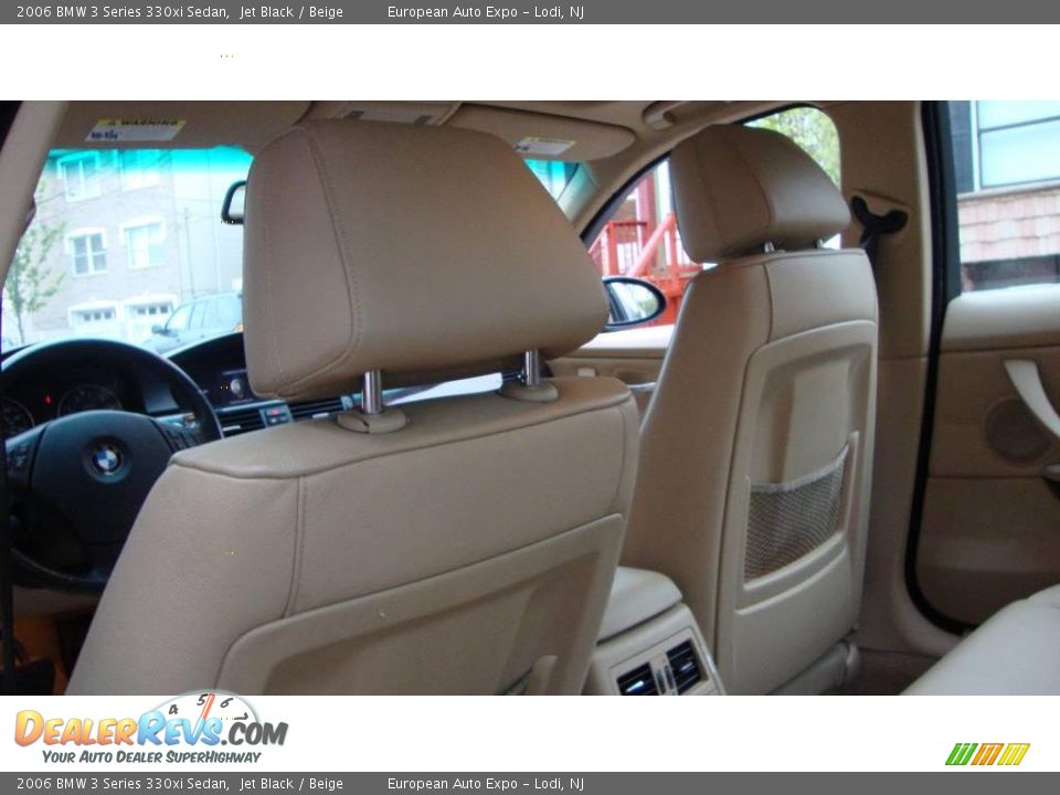 2006 BMW 3 Series 330xi Sedan Jet Black / Beige Photo #10