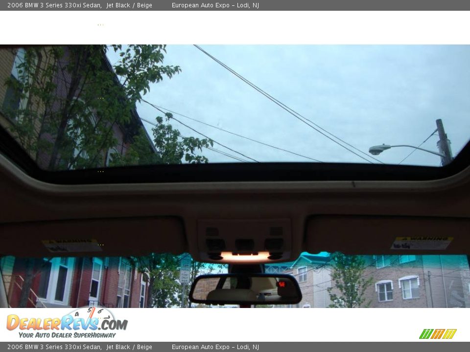 2006 BMW 3 Series 330xi Sedan Jet Black / Beige Photo #17