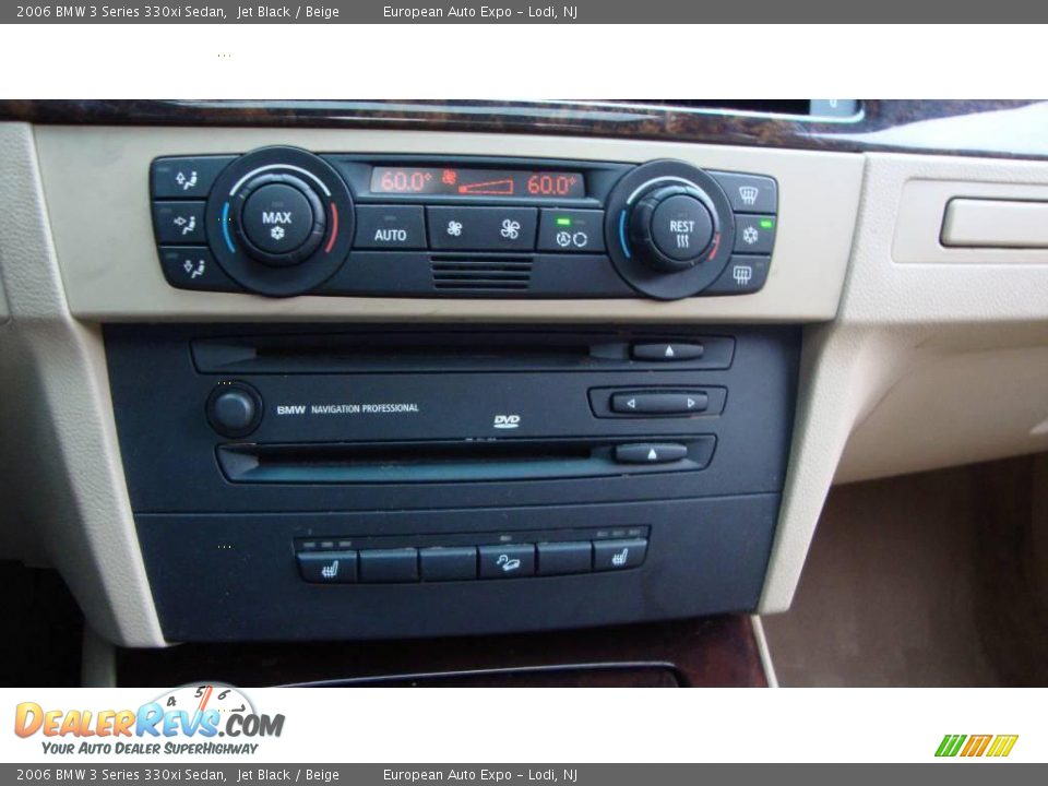 2006 BMW 3 Series 330xi Sedan Jet Black / Beige Photo #19