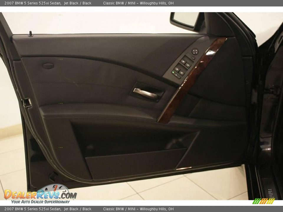 2007 BMW 5 Series 525xi Sedan Jet Black / Black Photo #8