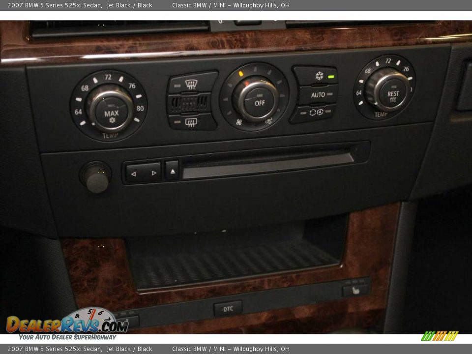 2007 BMW 5 Series 525xi Sedan Jet Black / Black Photo #16