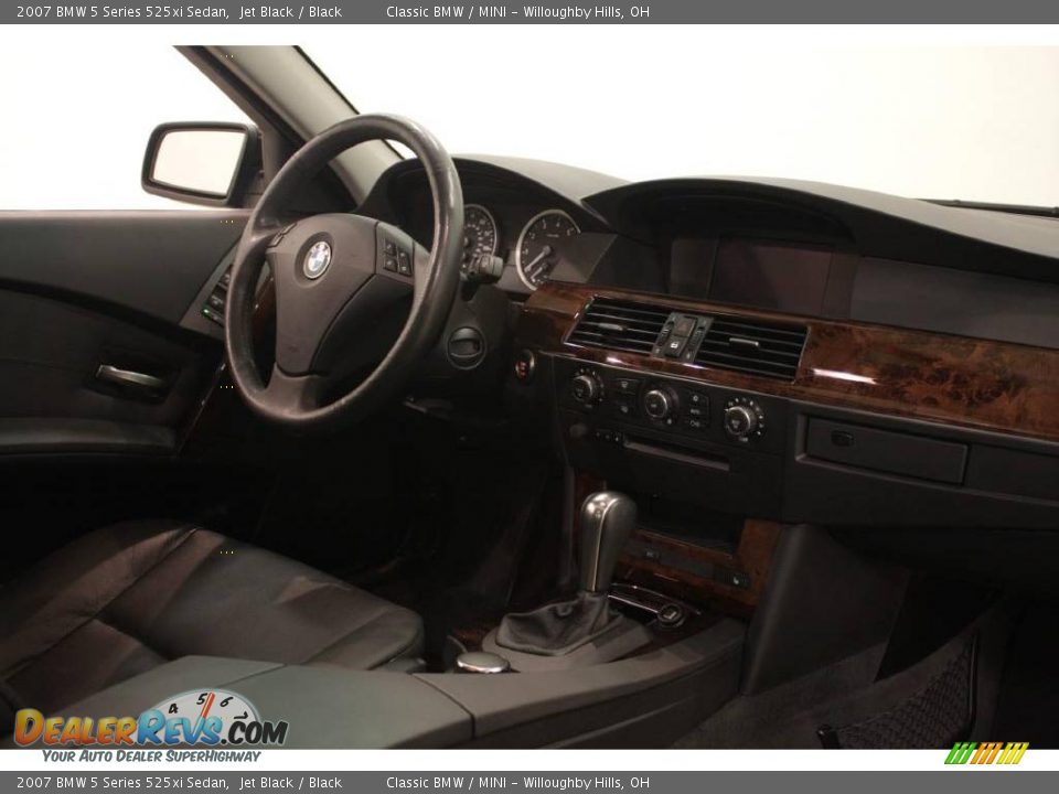2007 BMW 5 Series 525xi Sedan Jet Black / Black Photo #19