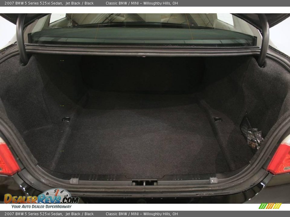 2007 BMW 5 Series 525xi Sedan Jet Black / Black Photo #23