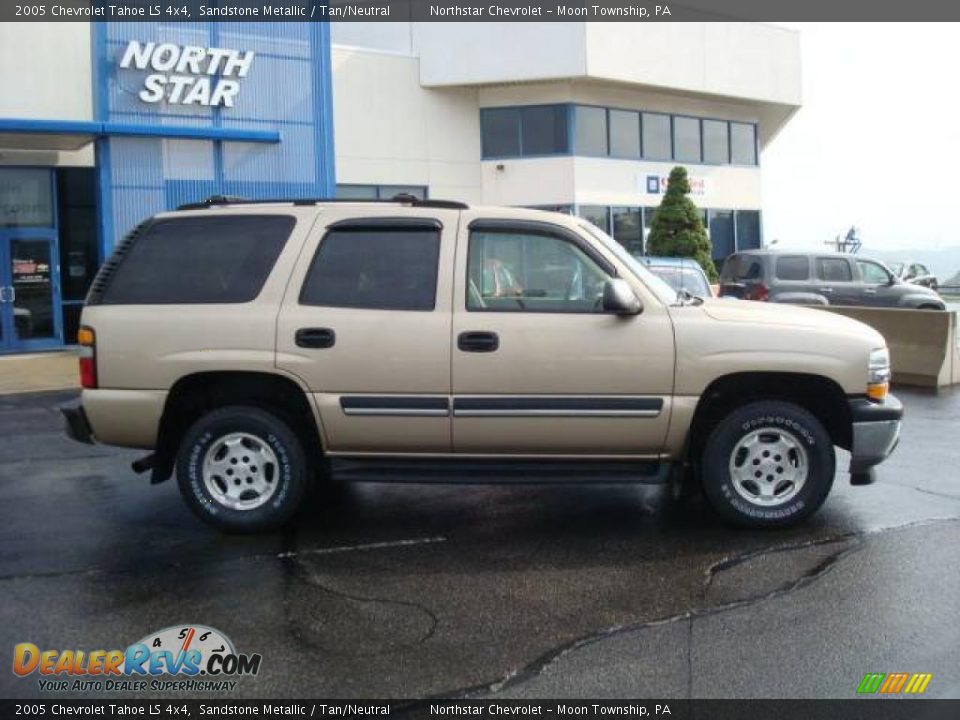 2005 Chevrolet Tahoe LS 4x4 Sandstone Metallic / Tan/Neutral Photo #2