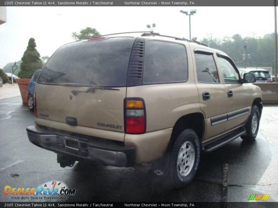 2005 Chevrolet Tahoe LS 4x4 Sandstone Metallic / Tan/Neutral Photo #3