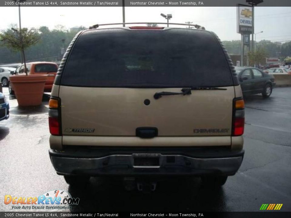 2005 Chevrolet Tahoe LS 4x4 Sandstone Metallic / Tan/Neutral Photo #4