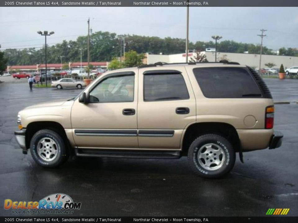 2005 Chevrolet Tahoe LS 4x4 Sandstone Metallic / Tan/Neutral Photo #6