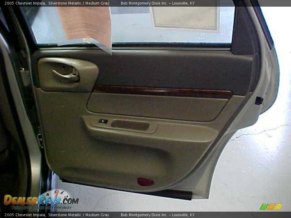 2005 Chevrolet Impala Silverstone Metallic / Medium Gray Photo #9