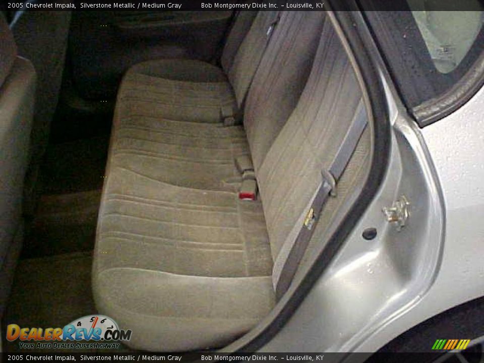 2005 Chevrolet Impala Silverstone Metallic / Medium Gray Photo #17