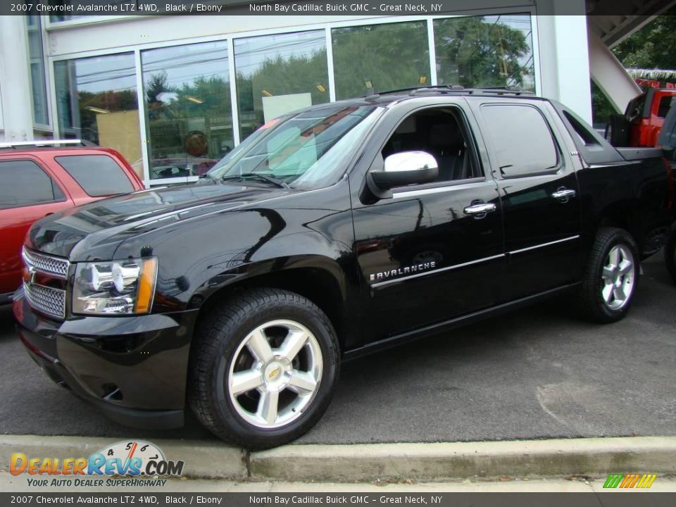 2007 Chevrolet Avalanche LTZ 4WD Black / Ebony Photo #1