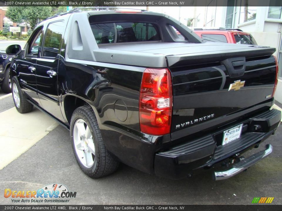 2007 Chevrolet Avalanche LTZ 4WD Black / Ebony Photo #6