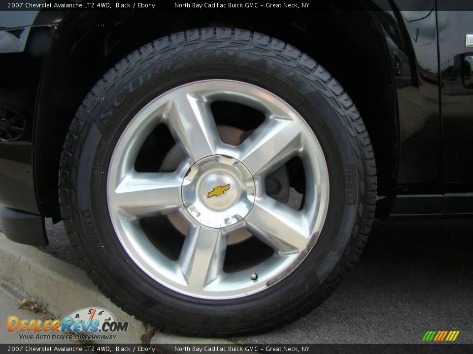2007 Chevrolet Avalanche LTZ 4WD Black / Ebony Photo #8