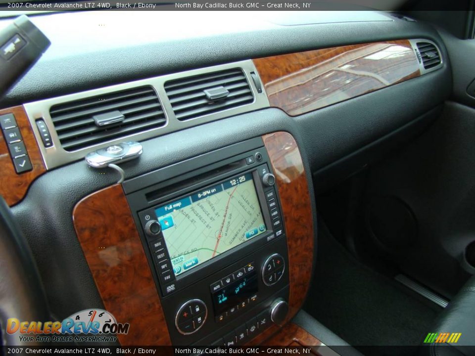 2007 Chevrolet Avalanche LTZ 4WD Black / Ebony Photo #14