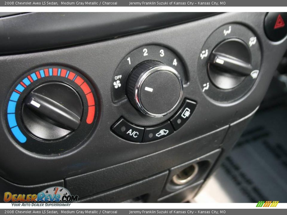 2008 Chevrolet Aveo LS Sedan Medium Gray Metallic / Charcoal Photo #10