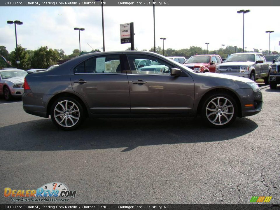 2010 Ford Fusion SE Sterling Grey Metallic / Charcoal Black Photo #2