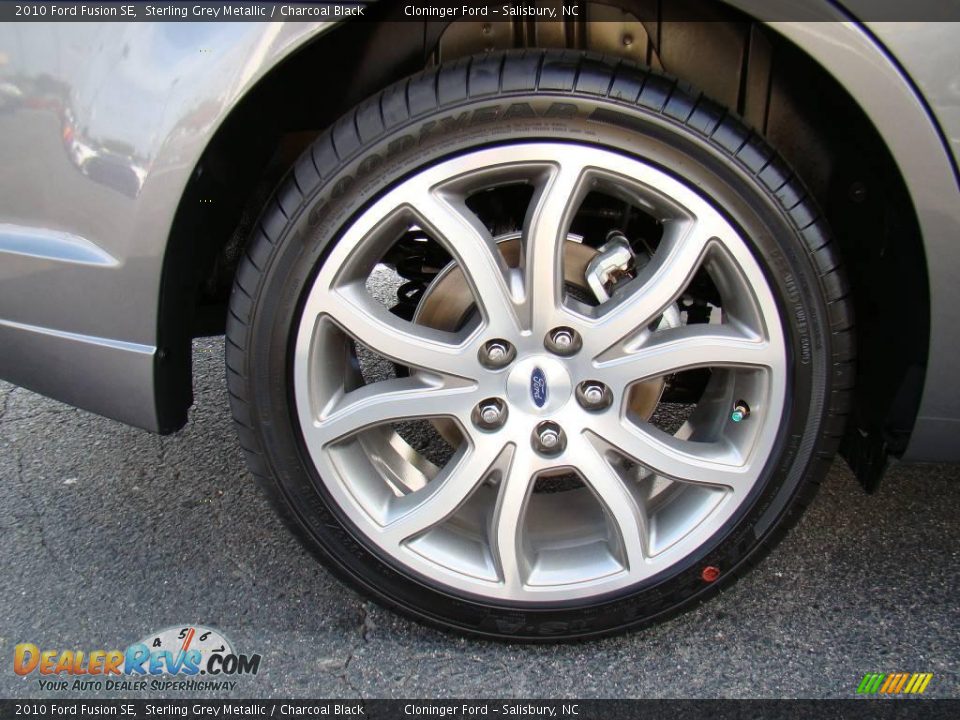 2010 Ford Fusion SE Sterling Grey Metallic / Charcoal Black Photo #13