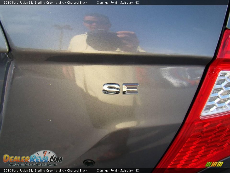 2010 Ford Fusion SE Sterling Grey Metallic / Charcoal Black Photo #14