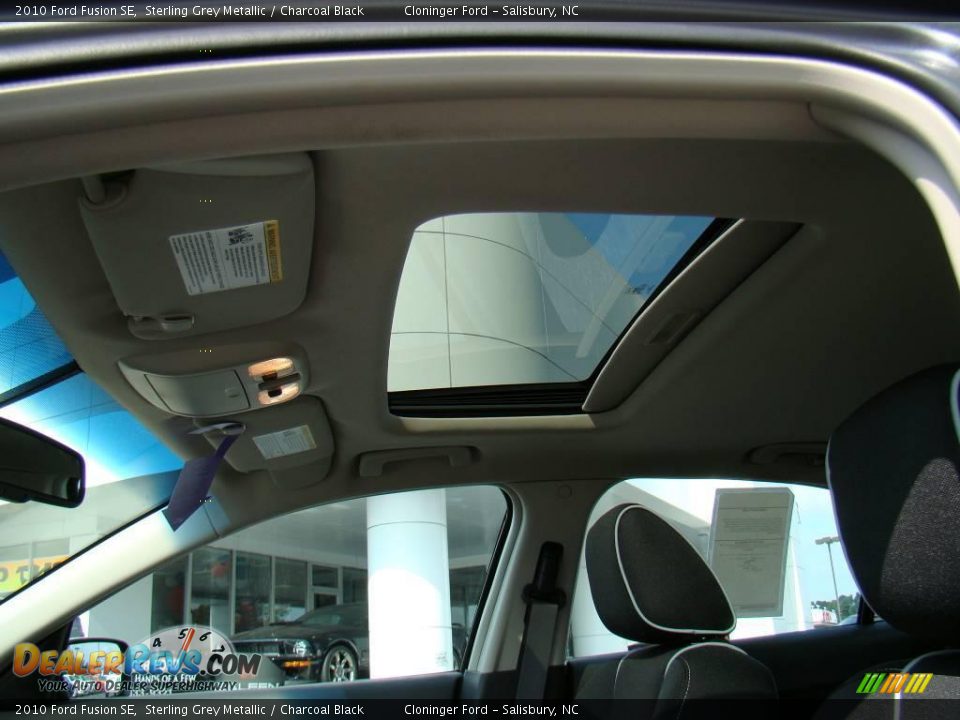 2010 Ford Fusion SE Sterling Grey Metallic / Charcoal Black Photo #18